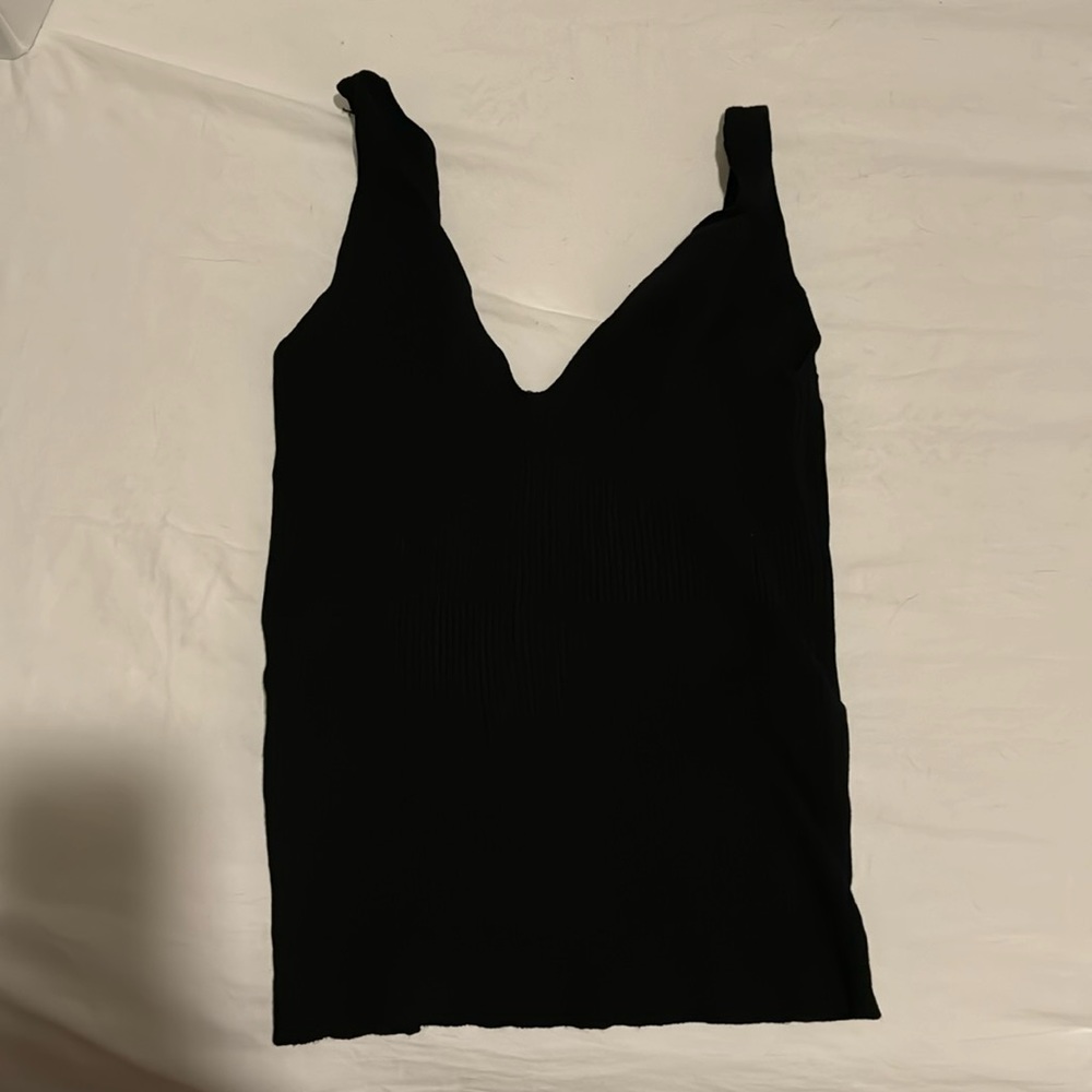 MANGO V-neck tanktop